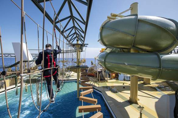 MSC Cruises MSC Virtuosa Savannah Aquapark 1.jpg